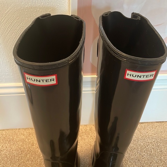 HUNTER Women’s Rain Boots & Sock inserts - Picture 3 of 14
